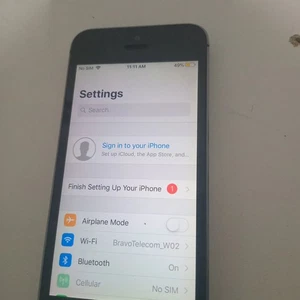 Iphone 5s.  16gb.   uncloked.   great. condition. SPACE GRAY - Photo 1 sur 5