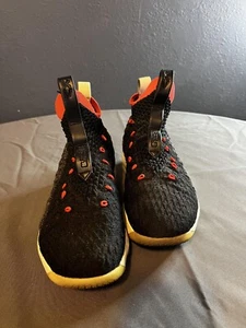 Nike LeBron XV Black Graffiti AQ6176-002 Sneakers Shoes 6Y Women’s 7.5 - Picture 1 of 8