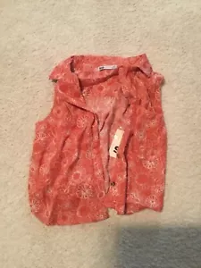 So Women’s Button Front Sleeveless Top Size XS Red w/ Flowers New with Tags NWT - Imagen 1 de 1