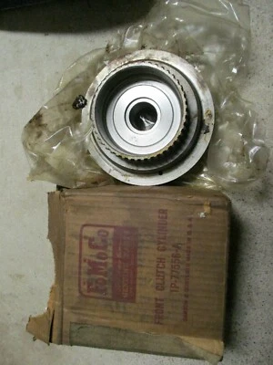 NOS 1951 52 53 54 FORD MERCURY AUTOMATIC 1P-77556-A  FRONT CLUTCH CYLINDER - Image 1 of 4