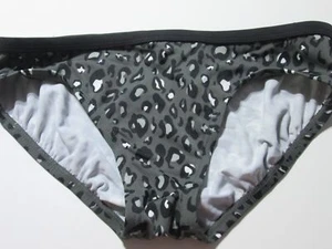 Nike Youth Girls Size L Bikini Bottom Gray/Black Hipster Animal Print Swimwear - Picture 1 of 5