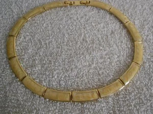 Signed Monet Necklace Glittery Cream Lucite Enamel Gold Tone Choker - Picture 1 of 4