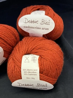 Lote De 3 Bolas Debbie Bliss Cashmerino Aran, Color 300609 Foto 1 de 3