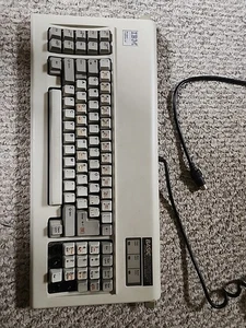 Vintage IBM Personal Computer AT Keyboard - Photo 1/6