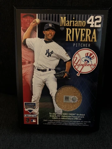 Mariano Rivera Dirt Plaque. Steiner Collectible. Yankee Stadium Dirt Cover