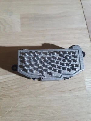 REGULATOR, PASSENGER COMPARTMENT FAN FOR AUDI SEAT SKODA VEMO V10-79-0019 - Image 1 of 4