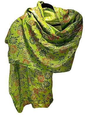 Bufanda Mantón Boho Largo Plateado Floral Chartreuse Largo Sin Etiquetas Artesanal Boho Campesino Foto 1 de 4