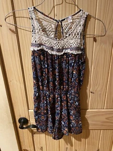 Xhilaration Floral Romper Size Medium - Picture 1 of 6