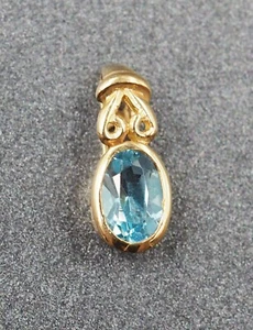 Topaz Womens Girls Pendant 9ct Yellow Gold Fine Jewellery - Picture 1 of 8