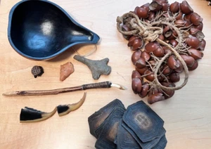 Vintage Amazonian Indigenous Misc items, Tools, Arrow heads, Beads - Bild 1 von 8