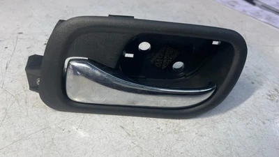 72120SEA013ZA rear inner door handle rh for HONDA ACCORD VII 2.0 2004 (TZ51) - Image 1 of 4