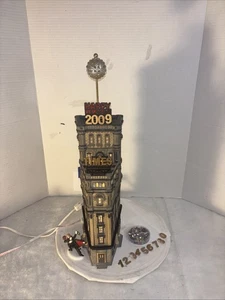DEPT 56 CHRISTMAS IN THE CITY "THE TIMES TOWER"  VERY NICE - Picture 1 of 18