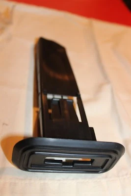 NOS 1990 1991 1992 LINCOLN TOWN CAR HEAD REST TO SEAT GUIDE Foto 1 de 3