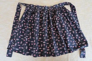 Vintage Hearts and Flowers Black & Red Handcrafted Apron - Picture 1 of 3