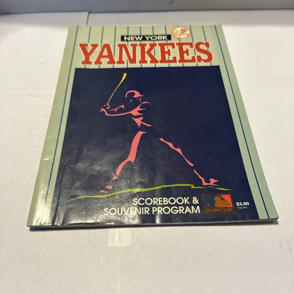 1994 New York Yankees Scorebook & Souvenir Program - Image 1 of 2