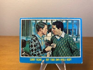 1976  Topps Happy Days #17 Richie and Potzi!🔥 - Picture 1 of 3