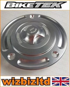 Tapa de combustible Biketek plateada cuarto de giro (tapa de gasolina) Suzuki SV 1000S 2003-2006 FFCS05 - Imagen 1 de 12
