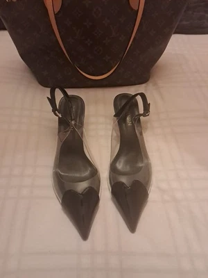 Zapatos de salón espalda abierta talla 10 Foto 1 de 4