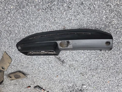 VW Golf 1 Armaturenbrett Tittentacho Bj.78 Handschuhfach Luftdüsen  - Bild 1 von 4