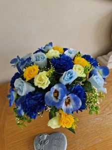 Grave Flower Arrangement with Cemetery Pot Blue Flowers Roses Carnations - Picture 1 of 10
