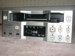 PANASONIC AG-DV2500P MINI DV DVCAM VCR DECK NTSC PAL WORKS GREAT BIN~BR-DV3000U - Picture 1 of 2