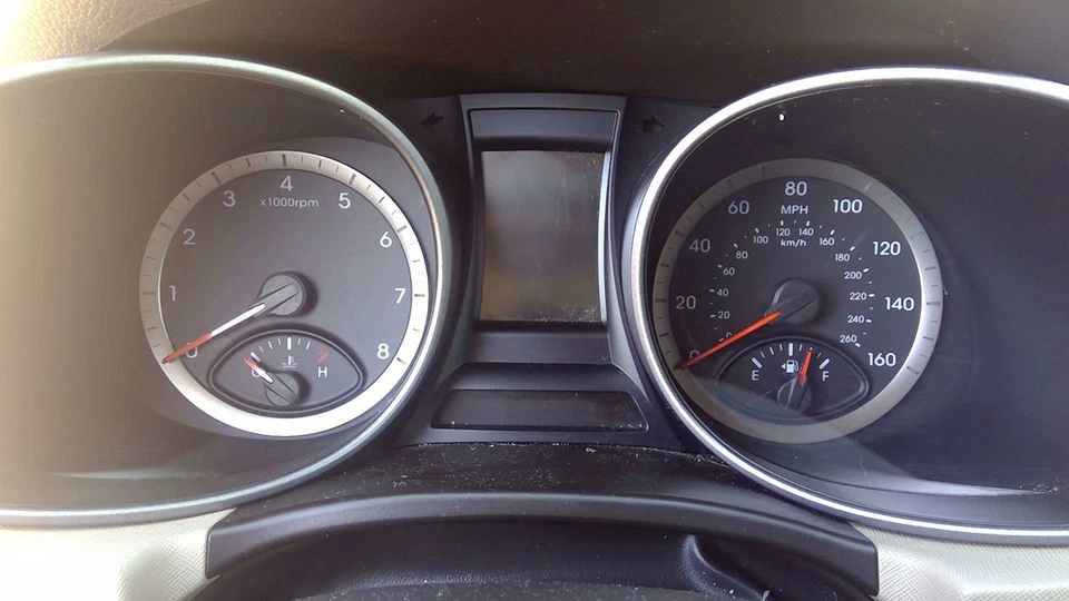 15 16 HYUNDAI SANTA FE 速度计 — 第 1/1 张图片