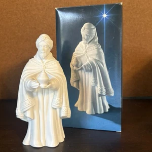 Avon Nativity Collectibles The Magi Balthasar Porcelain Figurine 1982 - Picture 1 of 8