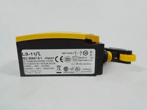 1PC New For EATON MOELLER Limit Switch LS-11/L - Bild 1 von 4