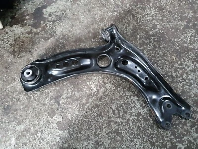 BRAZO DE CONTROL SEAT LEON MK3 DELANTERO N/S WISHBONE 5Q0407151T SKODA AUDI VW POCO KILOMETRAJE Foto 1 de 4