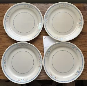 Vintage Corelle Lot of 4 -Dinner Plates "Needlepoint" 1987 Blue Checks On Beige - Picture 1 of 10