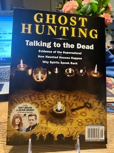 "GHOST HUNTING" Magazine  Talking to the Dead ~Supernatural  Spirits ~ NEW - Picture 1 of 2