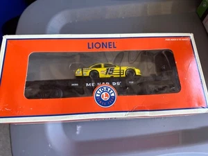 Lionel Flachwagen mit Menards Rennwagen - Bild 1 von 2