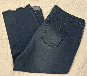 New NWT $55 Avenue Studio Womens Plus Denim Jeans Capris Size 18 Cropped - Picture 1 of 5