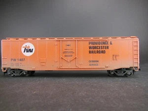 HO SCALE WEATHRED PW 1407 PROVIDENCE & WORCESTER STECKTÜR 50' BOX CAR - Bild 1 von 4