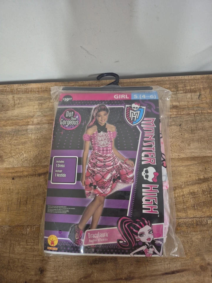 Monster High   Dot Dead Gorgeous Dress Draculaura. Daughter of Dracula  Sml 4-6 - Image 1 of 4