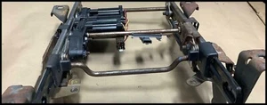 2003-2011 Lincoln Town Car Seat Track Assembly Right Passenger 5W1Z-5461710-AB - Picture 1 of 10