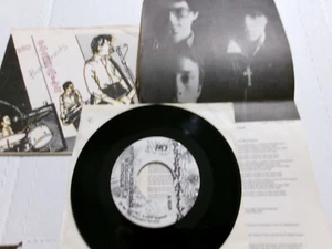 No Alterenative, Backtracks - Make Guns Not Love - Punk Record 45 E.P 1980 - VG+ - Picture 1 of 2
