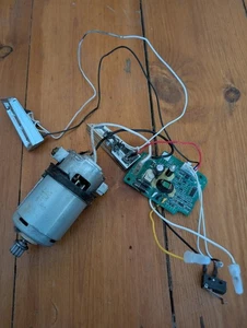 Power Nozzle Motor + PCB = Shark IZ251UK 26 Vacuum Cleaner Part - Picture 1 of 4