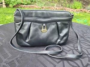 Vintage Etienne Aigner Black Leather Shoulder Bag Handbag Purse Great Condition - Picture 1 of 13