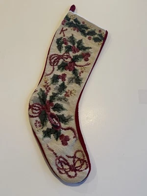 MEIAS DE NATAL VINTAGE DE LÃ BORDADAS FEITAS À MÃO PAÍS VITORIANO AZEVINHO K - Imagem 1 de 4