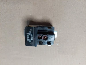 New Klixon 4CR-1-650 Relay Starter Motor Protector NO SPST 25Amp 5.10/4.20A - Picture 1 of 5