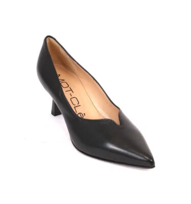 MOT-CLe 1818e Black Leather Pointy Pump Heel Shoes 39.5 / US 9.5 - Image 1 of 4