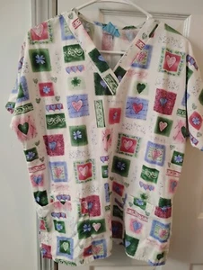 HQ Scrub 3 Pocket Multicolor Heart Scrub Top Size M - Picture 1 of 1