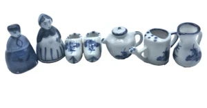 Vintage 8 Porcelain Small Figures White & Blue from Holland 1.5" - Picture 1 of 4