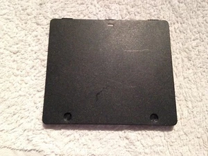 Plasturgie cache dessous acer aspire 9410 60.4G511.001 pièce pc portable - Foto 1 di 3