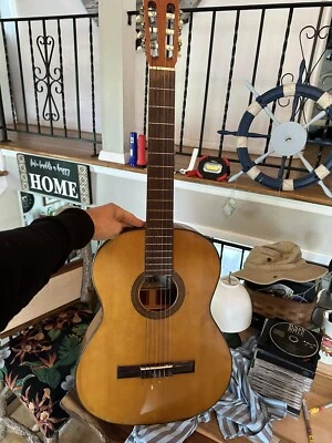 Guitarra acústica Aria - Usada Foto 1 de 4