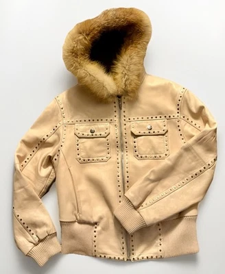Chaqueta de cuero vintage Pelle Pelle Marc Buchanan de piel de zorro blanco roto con tachuelas 14 Foto 1 de 4