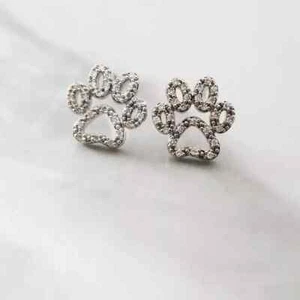 Natural Moissanite 1.50 Ct Round Cut Paw Print Stud Earrings 925 Sterling Silver - Picture 1 of 4