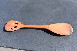 Antigua cuchara de ensalada de madera tallada a mano elefante africano usada, 28 CM - Imagen 1 de 6