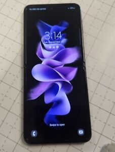 Samsung Galaxy Z Flip3 5G SM-F711U - 256GB - Phantom Black (Unlocked)